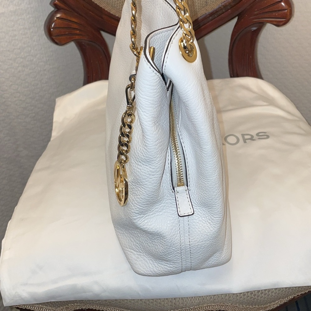 Michael Kors Large Optic White Shoulder Tote - Picture 8 of 11